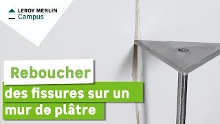 Comment reboucher des fissures sur un mur en plâtre  Leroy Merlin [upl. by Aitekram]