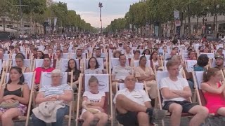 Los Campos Elíseos un cine al aire libre [upl. by Sone]