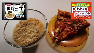 NISSIN DEMAE RAMEN BLACK GARLIC OIL TONKOTSU amp LEFTOVER PIZZA PIZZA ASMR MUKBANG [upl. by Rovit]