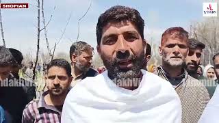 Shopian  Reshipora Zainapora residents protest again demand shifting of proposed RailwayLine [upl. by Ahsya]