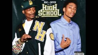 Snoop Dogg amp Wiz Khalifa  You Can Put In A Zag Imma Put In A Blunt HD [upl. by Jaime]