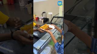 Broasted പഴംപൊരിയും ബീഫ് റോസ്റ്റും food foodvlog youtubeshorts kochi [upl. by Blanding896]