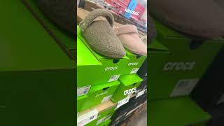 CROCS CLASSIC COZZZY COZY SLIPPER crocs crocsclogs crocsoriginal famousfootwear [upl. by Nylessej899]