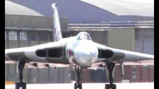 Avro Vulcan XH558 at RAF Brize Nortons Families Day 09 [upl. by Adivad]