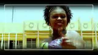 Mariah Bissongo dans son clip NBIBE [upl. by Surovy]