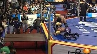 Cibernético vs Muerte Cibernetica from AAA on Televisa 20061217 [upl. by Scully]