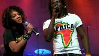 Tiken Jah Fakoly  Plus rien ne métonne  Concert Action Contre la Faim [upl. by Akimyt]