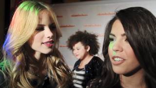 Halston Sage and Samantha Boscarino HOW TO ROCK Share Sweet Tweets [upl. by Ailimat]