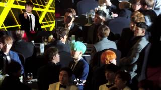 160114 EXO reaction to SEVENTEEN 아낀다Adore U  Seoul Music Awards [upl. by Khichabia]