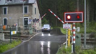 Spoorwegovergang Wiltz L  Railroad crossing  Passage à niveau [upl. by Wiseman]