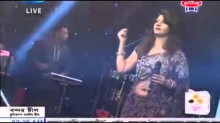 Bangla Hot Song Akhi Alamgir Maleka Banu Din [upl. by Philis]