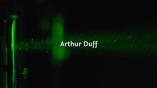 LUCES 2  Episodio 4  Arthur Duff  The Total Effect [upl. by Guarino583]