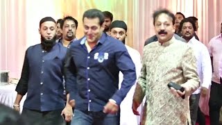 Baba Siddiqui Iftar Party  Salman Khan Varun Dhawan Jacqueline Fernandez Suniel Shetty [upl. by Libbey]