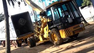 Wooden logs unloading from Container [upl. by Halyahs]