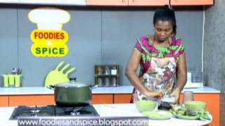 How to prepare Foodies and Spice Yam pepper soup [upl. by Durrell376]