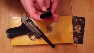 Люгер Парабеллум макет ММГ Parabellum Luger P08 pistol Germany 1898 Denix replica 1143 [upl. by Chadburn]