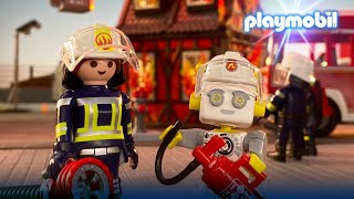 ¿Qué hacen los bomberos y bomberas 🚨 ROBert lo sabe  PLAYMOBIL en Español [upl. by Aneled]