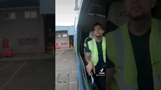 How to reverse a Truck shorts trucking hgv hgvdriver truckerlife truckinguk [upl. by Nettie]