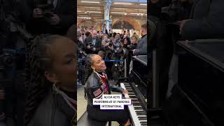 Alicia Keys Surprise Performance at St Pancras Station 😍👏 [upl. by Joshia682]