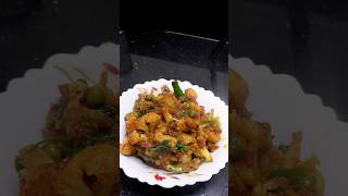 Saif Ali khan favorite gobi ki sabji kareenakapoorkhan saifalikhan celebrityspecialfood [upl. by Amihc976]