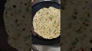 Methi paratha recipe 😋 shorts ytshorts youtubeshorts [upl. by Norvan380]