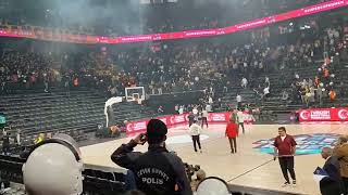 FenerbahçeBeşiktaş Kadın Basketbol Maçında Fenerbahçe Tribününde Çıkan Olaylar Kavga Abdi İpekçi [upl. by Ailadi55]