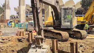 How Chain excavator work for shoring [upl. by Atteras]