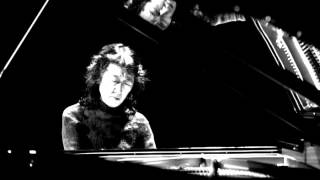 Mozart  Piano Concerto No 22 in Eflat major K 482 Mitsuko Uchida [upl. by Miltie824]