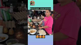 Bharti mam chole bhature banaa rahi hai 😲 public kunali piyush souravjoshivlogs shortsfeed [upl. by Nafri794]