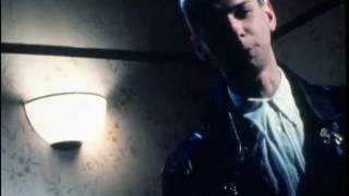 1985  Shake The Disease Video Oficial  Subtitulado [upl. by Assirolc]