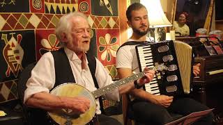 Barretts Privateers  Marc Nerenberg with Bashu NaimiRoy  Live at the Yellow Door Hootenanny [upl. by Olegnaed526]