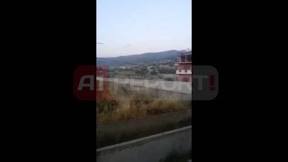 Video Ja quotpërleshjetquot me arme mes policisë dhe trafikantëve të Lazaratit [upl. by Akciret]