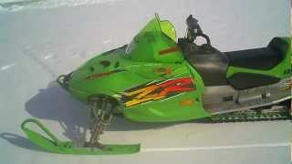 LOT 576A 2002 Arctic Cat ZR 600 EFI 121 Cross Country Edition 125quot Track [upl. by Eillim]