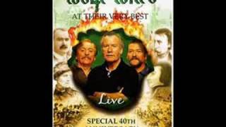 the Wolfe Tones Live amp End  Amhrain Na Bhfiann [upl. by Nevak]