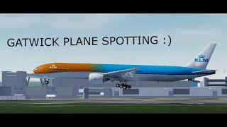 Gatwick Intl airportPlane spottingLandings and take off Project Flight [upl. by Namaan]