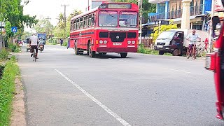 ගාලු පාරේ සැපට පාගන රතු යාලුවො 🚌  ctb buses in sri lanka 🇱🇰  express bus 🚌 [upl. by Hegyera]