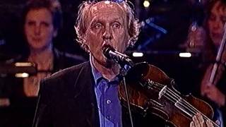 Herman van Veen amp Metropole Orkest HD  Andere namen  Gala vh Nederlandse Lied 200402 [upl. by Bainbrudge]