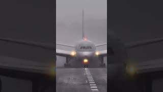 Incredible Spray at Gatwick liveplanespotting aircraft liveairport [upl. by Locin339]