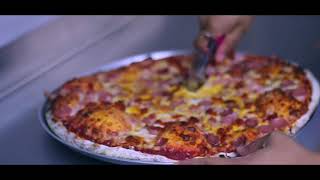 🍕ME ENAMORE DE LA PIZZA🍕  CORTOMETRAJE [upl. by Buller]