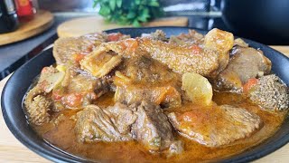 comment cuisiner la viande de boeuf les tripesqueue de boeufà la sauce tomatetrès delicieux [upl. by Anneirb]