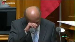 HansRudolf Merz  Lachanfall Bühühündnerfleisch Schweizer Parlament [upl. by Eytteb841]