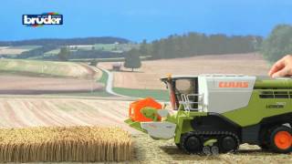 Bruder Toys Claas Lexion 780 Combine Harvester Green 02119 [upl. by Nagaek671]