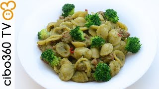 Orecchiette con broccoli e salsiccia [upl. by Ahseikal548]