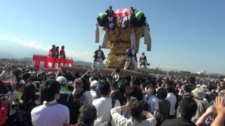 2015 新居浜太鼓祭り 喧嘩 垣生本郷太鼓台 河川敷① [upl. by Ihp]