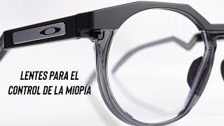 Lentes para controlar la miopía en los niños Zeiss MyoCare [upl. by Anahoj216]