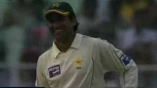 Shoaib akhter USING desi language [upl. by Marys758]