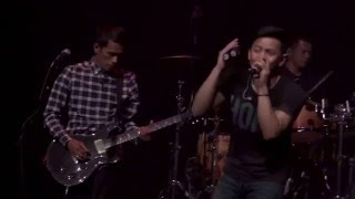 NOAH Menghapus Jejakmu Live at Fox Theater USA 2015 [upl. by Kubis]