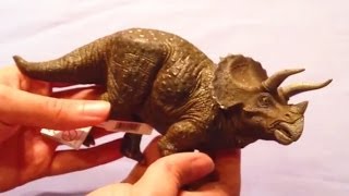 Jurassic Park Papo Triceratops Review [upl. by Aral524]