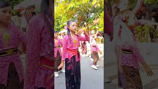 Karnaval kebaya pink viral [upl. by Atterehs]