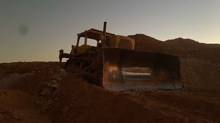 Coober Pedy opal mining digging the last levels [upl. by Hochman467]